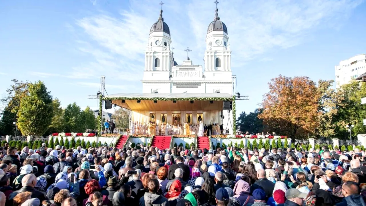 Pelerinajul de Sfânta Parascheva 2026 începe pe 8 octombrie la Iași. Programul complet al slujbelor și procesiunilor