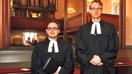 Un preot din Brașov și unul din Lepizig, primul cuplu de homosexuali care primește parohie