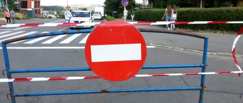 Restricții rutiere în Piața Constituției, pentru desfășurarea Târgului de Crăciun. Detalii depre artere, zile și ore