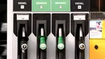 Prețul petrolului crește din nou, după ce americanii au bombardat puternic Iranul. Strâmtoarea Ormuz, în continuare mărul discordiei