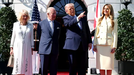 Taina dialogului între Donald Trump și Regele Charles, deslușită de un cititor pe buze. 