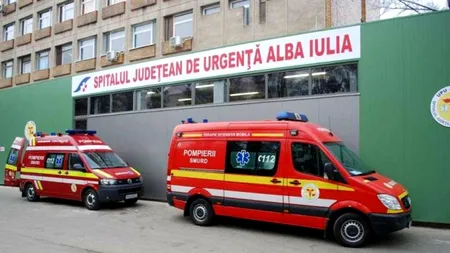Un copil de 4 ani a căzut de la etajul al 3-lea al unui bloc din Sebeș. Minorul este internat la spital
