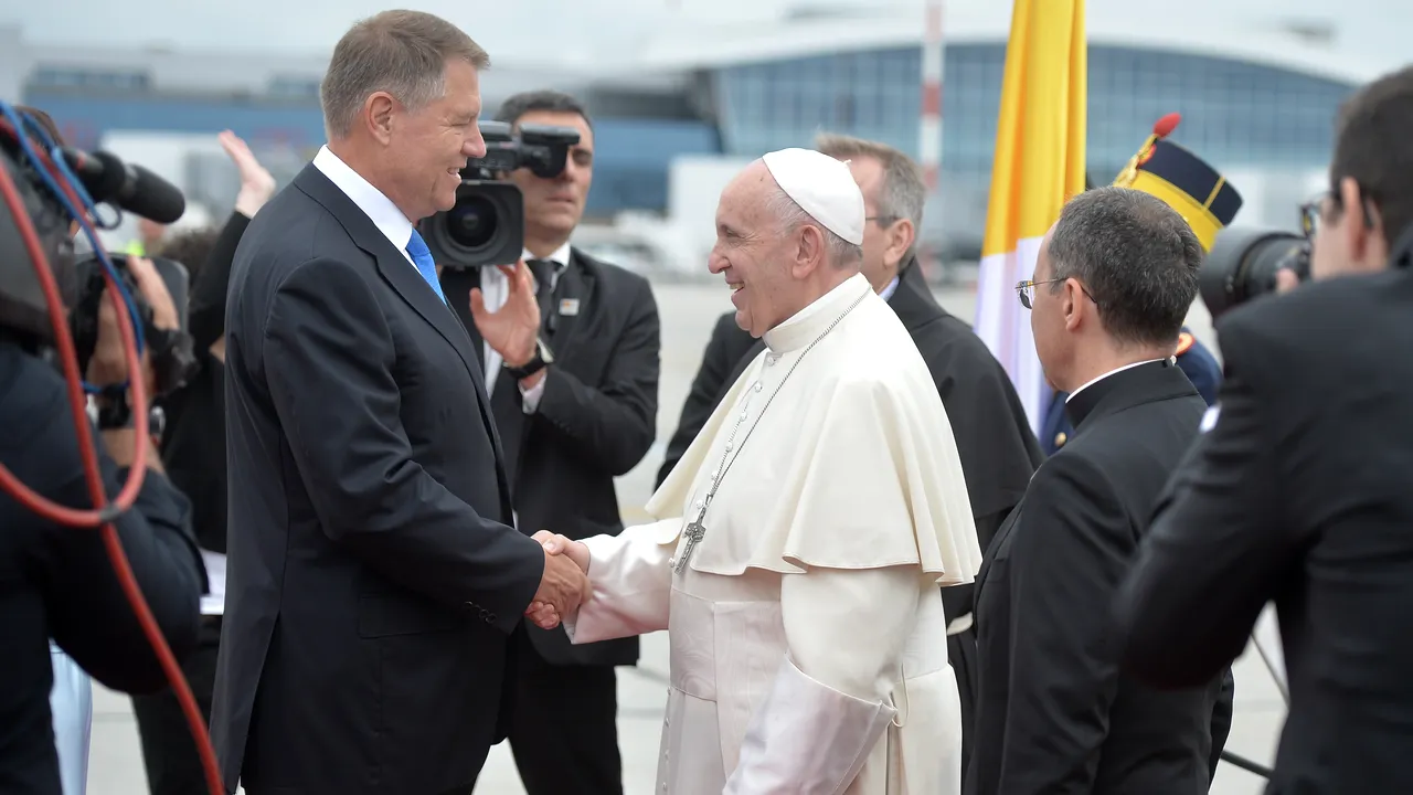 PAPA FRANCISC ÎN ROMÂNIA. La Șumuleu Ciuc, pregătirile sunt în desfășurare: Mașini de intervenție și echipaje mobilizate - FOTO 