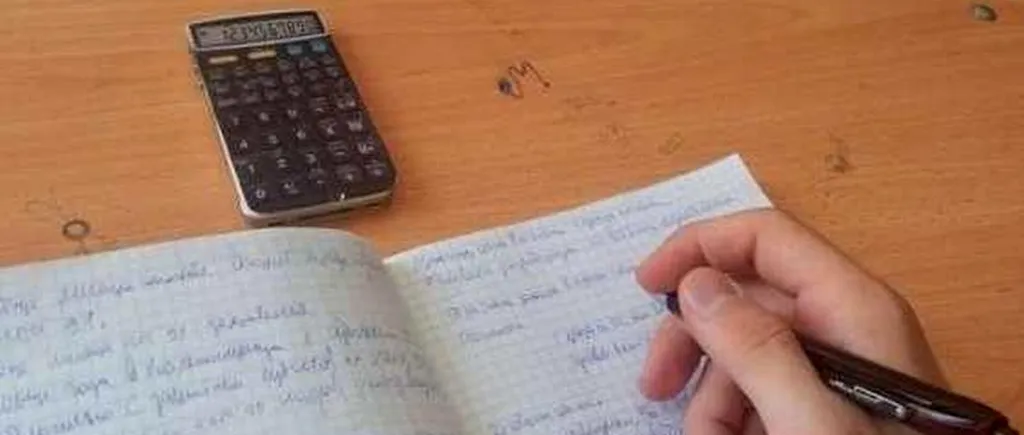 FOTO. Metoda ingenioasă găsită de un elev pentru a copia la examen