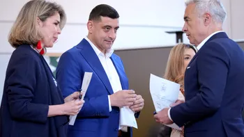 George Simion și Călin Georgescu, la vot împreună cu soțiile / „Am votat împotriva NEDREPTĂȚILOR făcute poporului român”