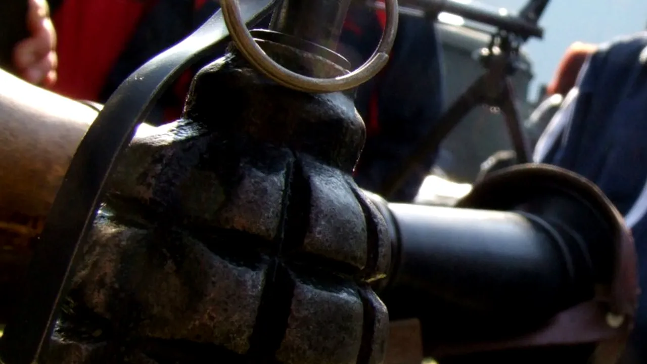 Grenadă de exercițiu găsită într-un tomberon, la Brașov