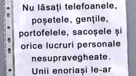 Bancul de duminică | Afiș la intrarea în biserică