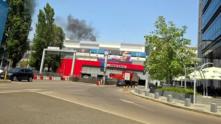 Peste 1.300 de persoane evacuate, după un incendiu puternic izbucnit pe terasa mall-ului Afi Palace Cotroceni din București. Reacția oficialilor