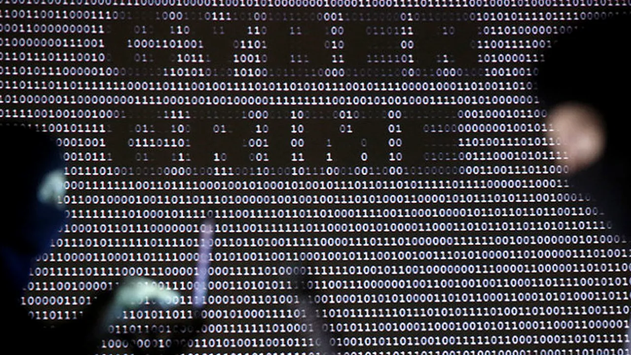 SUA se tem că Rusia va lansa un atac cibernetic pe 8 noiembrie. Ce plan și-au făcut serviciile secrete americane