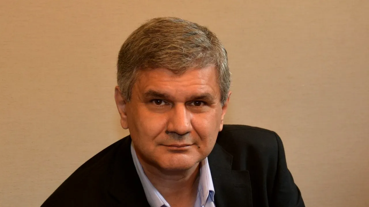 Epidemiologul Octavian Jurma critică decizia autorităţilor de a relaxa restricţiile: „Este definiţia nebuniei”