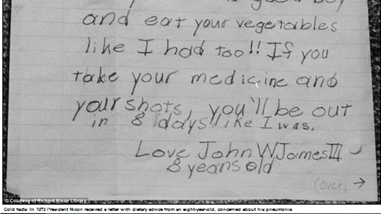 FOTO. Scrisori cu expeditori și destinatari celebri. Ce îi scria Ghandi lui Hitler în anul 1939