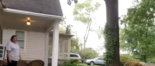 Reacția incredibilă a unei femei din SUA, după ce a văzut un bărbat de culoare care își inspecta propria casă