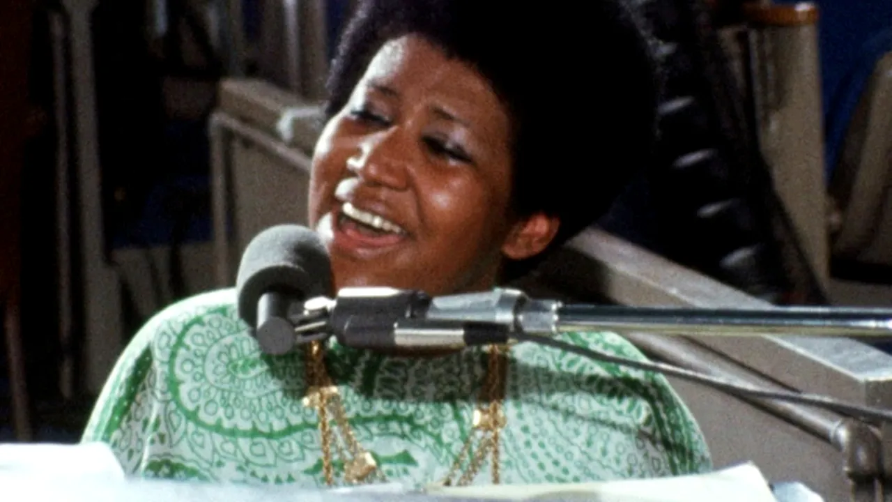 Documentul olograf descoperit sub o pernă dintr-o canapea din locuinţa Arethei Franklin este un testament valabil, a decis un tribunal american