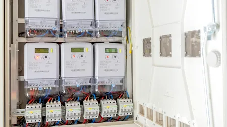 Companiile de distribuție ale grupului PPC fuzionează sub denumirea Rețele Electrice România