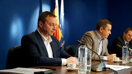 VIDEO | Ministerul Transporturilor a semnat încă trei contracte pentru construcția a 68 de km de autostradă în zona Transilvaniei