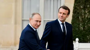 O discuție aprinsă între Emmanuel Macron și Vladimir Putin, purtată cu doar patru zile înainte de izbucnirea războiului din Ucraina, a fost făcută publică