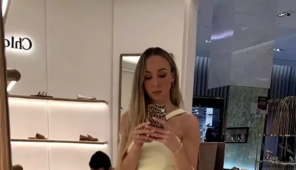 Alexandra a renunțat la cariera de make-up artist pentru un „job de vis”: SALARIUL nu este impozitat și are cazare asigurată / Unde lucrează