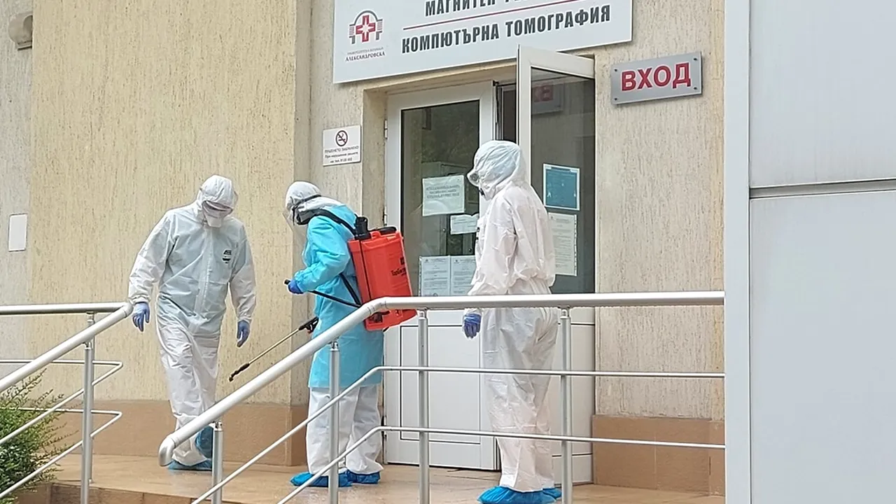 Medicii cer ca bolnavii nevaccinați să plătească spitalizarea. Cine se poziționează împotriva propunerii