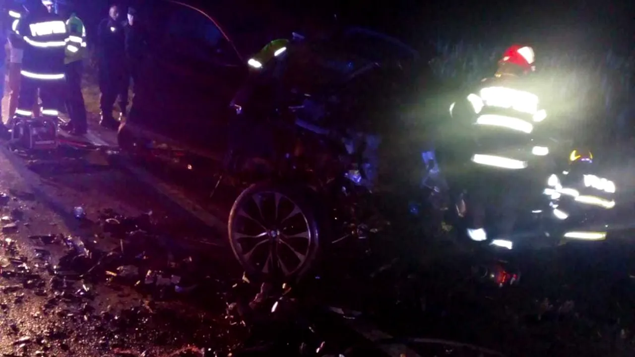 Accident cumplit în Vaslui. Cinci morți și șapte răniți grav după ce trei mașini s-au ciocnit - GALERIE FOTO