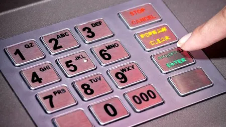 Descoperire unică a polițiștilor londonezi. Noua metodă prin care hoții pot înregistra codul PIN