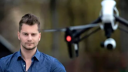 Ce poți face cu MULTĂ AMBIȚIE și O DRONĂ? Un român i-a uimit pe englezi cu fotografiile SPECTACULOASE surprinse în Transilvania