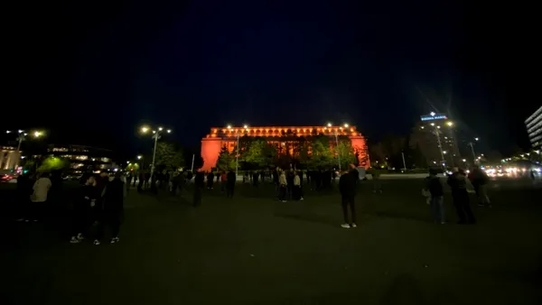 Mitingul Pro-Bolojan s-a terminat după două ore de la debut. Piața Victoriei s-a golit înainte de a se umple. Câteva sute de oameni au participat