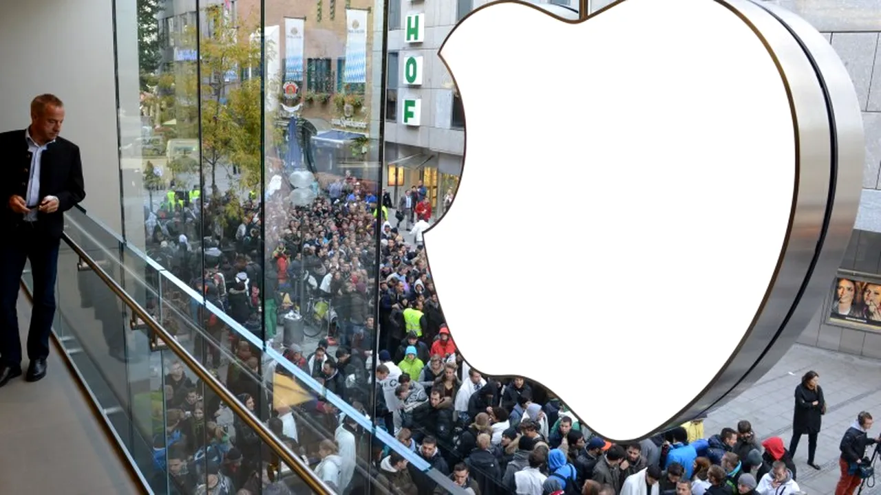 Acțiunile Apple au atins minimul ultimelor șase luni. Cum reacționează investitorii