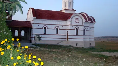 MĂȘTI DE PROTECȚIE cu mesaje religioase, confecționate la o mănăstire din Constanța. Cum pot fi achiziționate și la ce preț