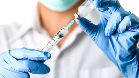 CORONAVIRUS. Sondaj: Doar jumătate dintre americani ar fi de acord să se vaccineze împotriva COVID-19