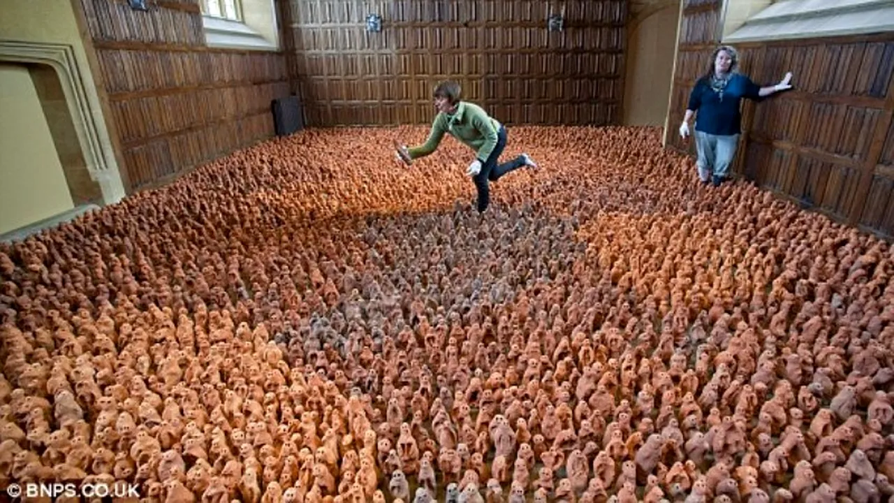 Armata de teracotă. Cum a decorat un sculptor un conac britanic