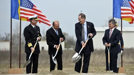 Ponta: Dușa, Oprea, Dragnea au pus gard la Deveselu; în poză a apărut și cineva care nu a făcut nimic