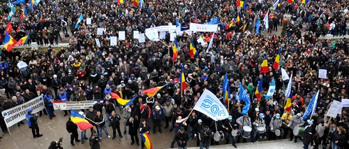 PREMIERĂ ÎN ROMÂNIA. 11.000 de persoane au ieșit în stradă să ceară construirea unei autostrăzi