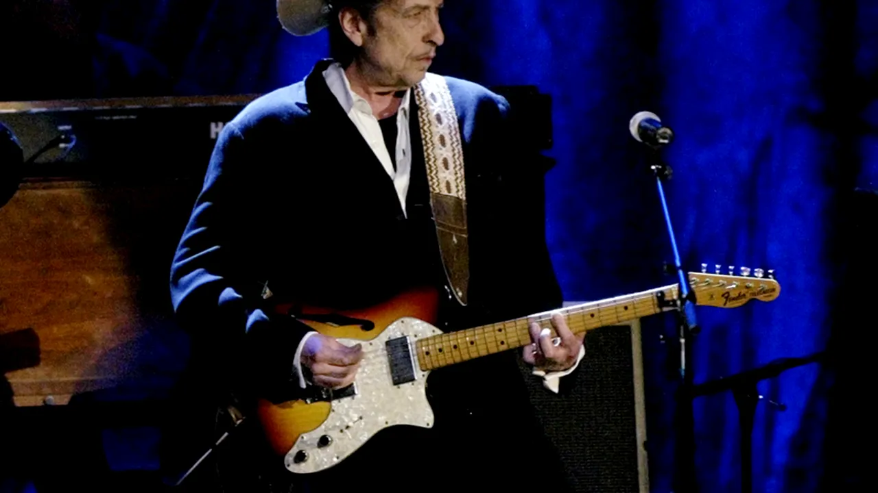 Bob Dylan a postat primul lui mesaj pe Facebook