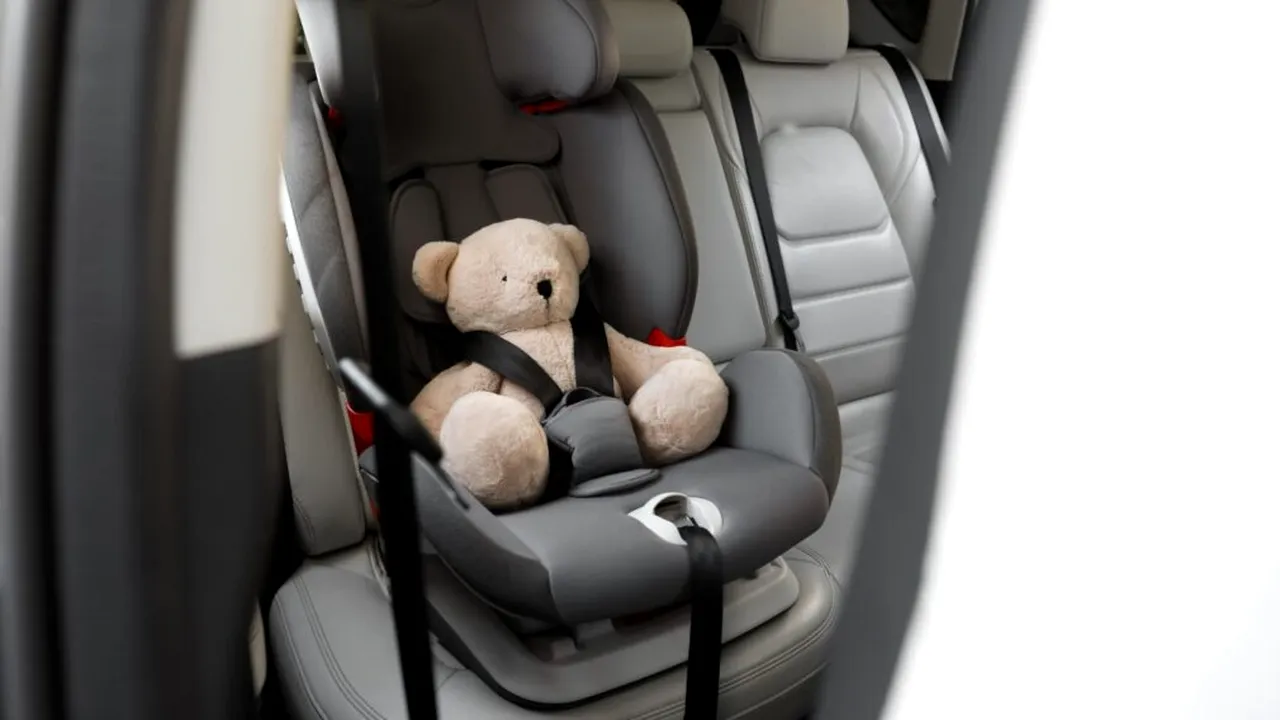 Doi părinți din Iași, condamnați la închisoare după moartea copilului lor. Detalii tulburătoare au fost dezvăluite la proces