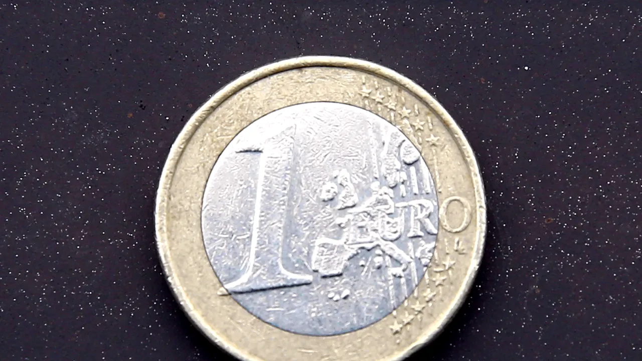 Raportul de adoptare a monedei EURO va fi pus la dispoziția Comisiei săptămâna aceasta. Dăianu: Recomand anul 2026