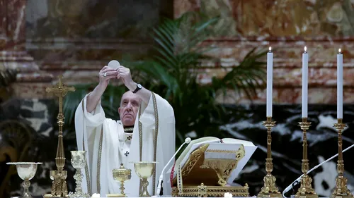 8 ȘTIRI DE LA ORA 8. Mesajul Papei Francisc cu ocazia Paștelui catolic