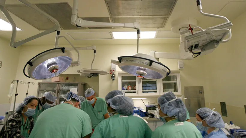 Record de transplant de cornee, la Spitalul Militari Central