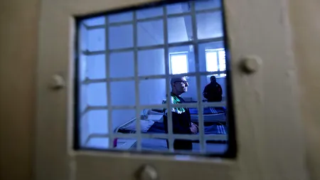 Un bărbat s-a spânzurat în arestul Poliției Capitalei, chiar lângă colegii de cameră