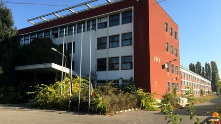 Una dintre cele mai mari FABRICI de utilaje petroliere, DEMOLATĂ pentru a construi un MALL. Localnic: S-a făcut PRAF TOT, alții se îmbogățesc