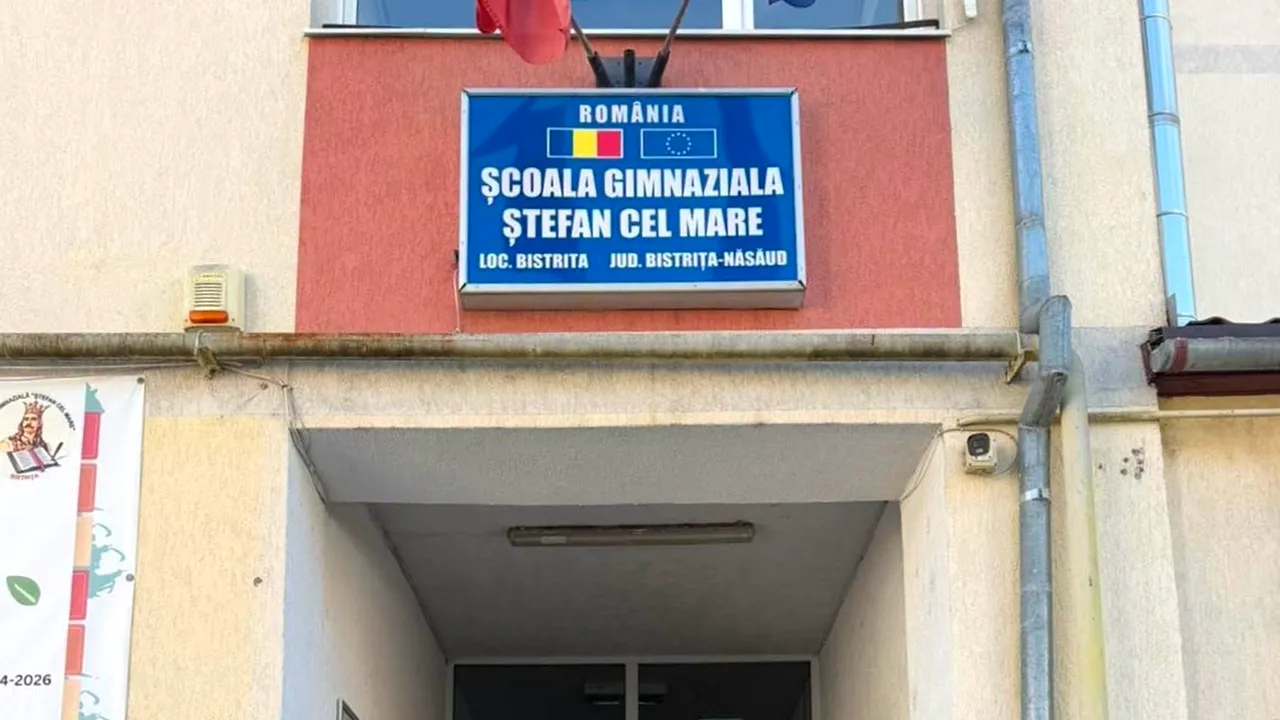 Băiatul de 13 ani care a atacat o profesoară și un elev la școala 