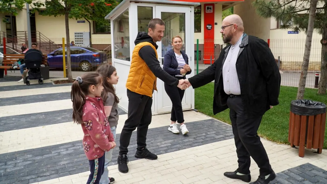 Cristian Popescu Piedone urează LA MULȚI ANI! tinerilor care muncesc „aici sau dincolo, în pribegie”