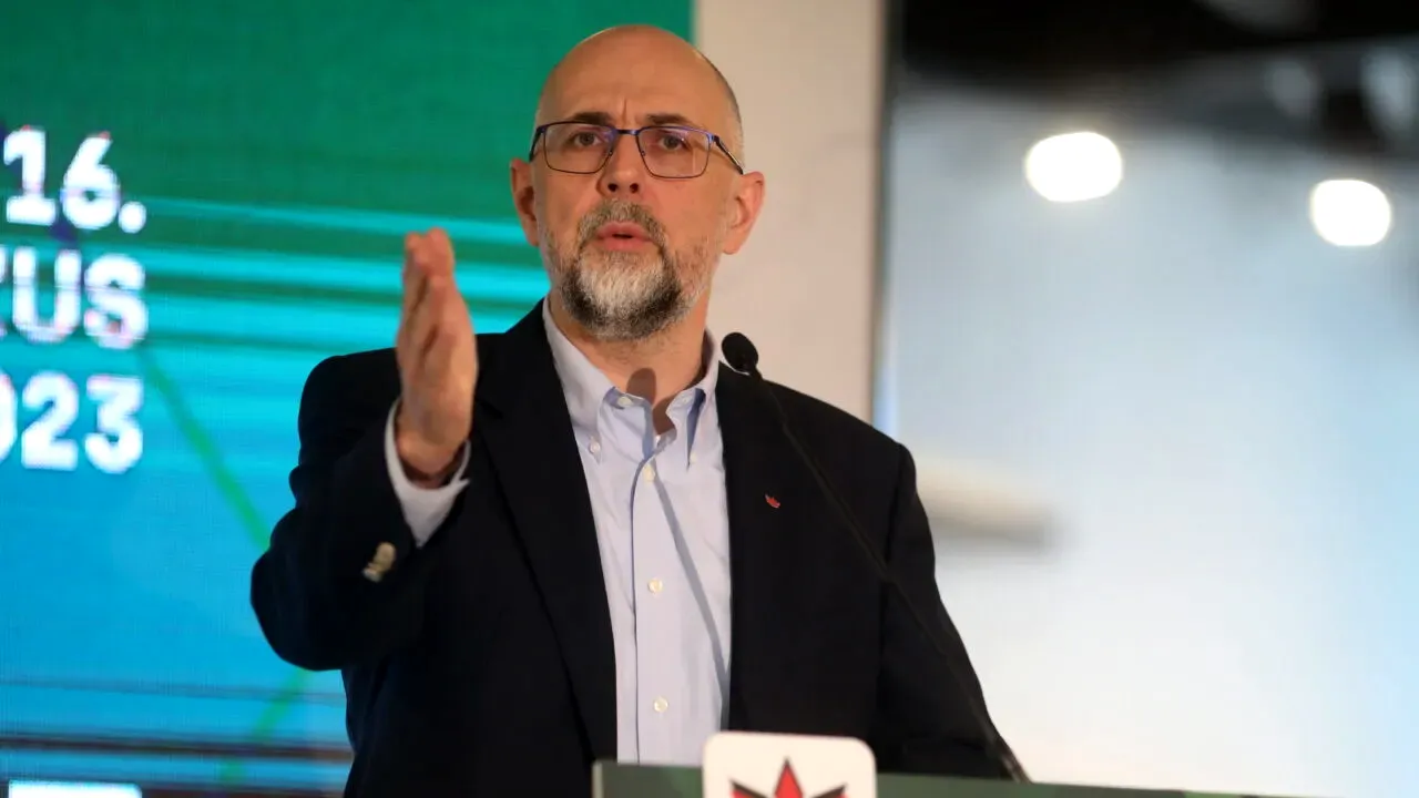 Mesajul de reconciliere transmis de Kelemen Hunor, după votul dat de PSD împotriva Dianei Buzoianu: ”A fost o greșeală. Nu se rupe Coaliția”