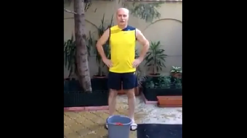 Octavian Bellu a acceptat provocarea ALS Ice Bucket Challenge. Pe cine a nominalizat marele antrenor