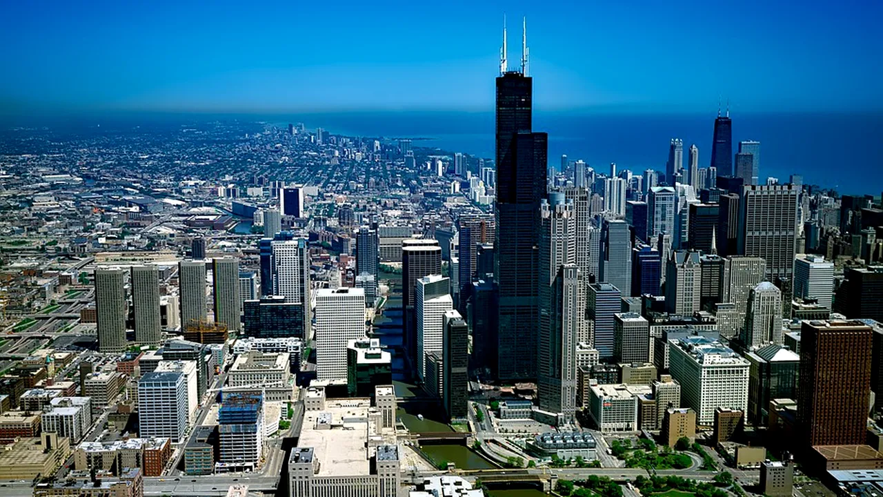 Viralul zilei: Momentul terifiant în care podeaua din sticlă de la etajul 103 al unui zgârie-nori se crapă în timp ce o familie calcă pe ea - VIDEO