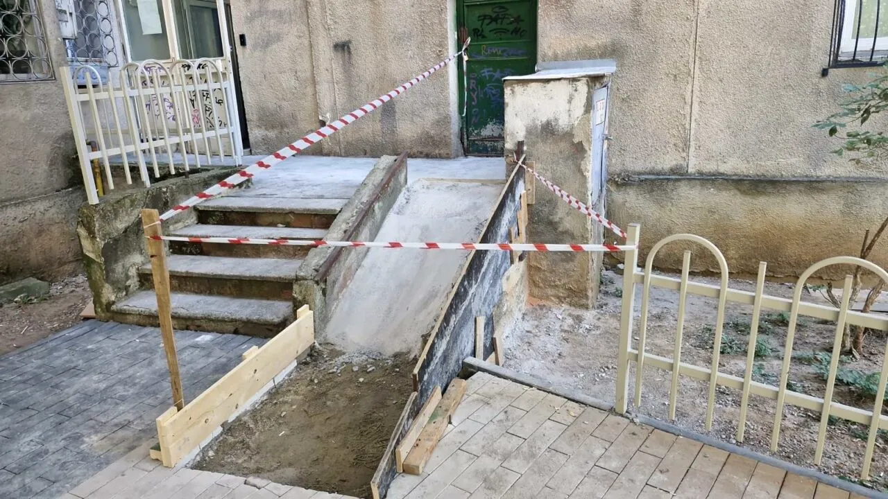 INFRASTRUCTURĂ Sector 5: O nouă rampă pentru persoanele cu dizabilități pe strada Nedeleanu Ion (P)