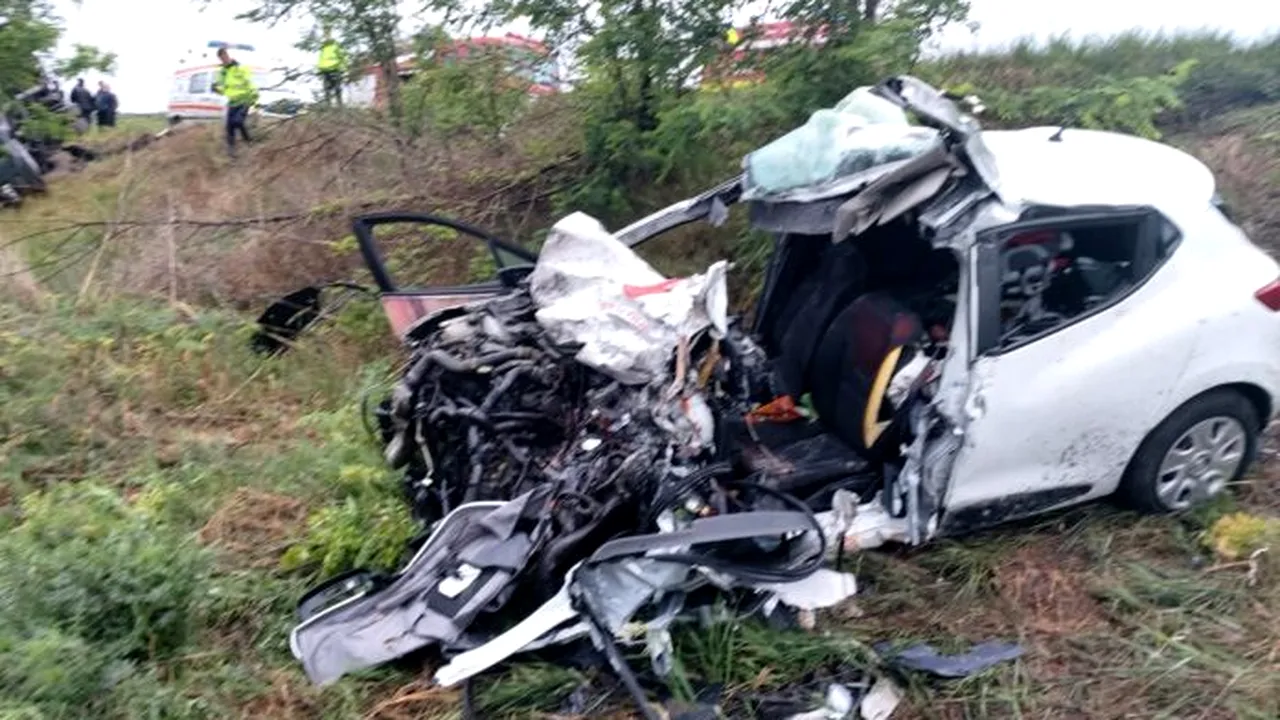 SFÂȘIETOR. Mărturia unui polițist, martor la accidentul în care a murit o familie și bebelușul lor: „Am văzut multe rău la viața mea… Prea trăim doar cu gândul la mâine”