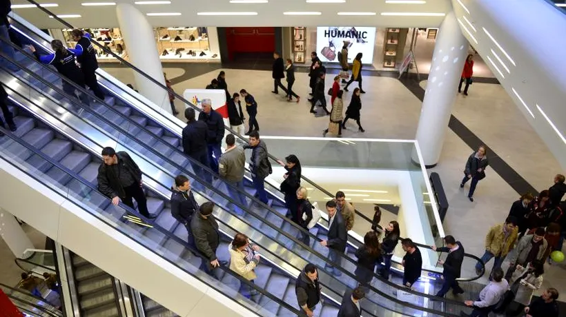 „Mall-ul corporatiștilor, în ziua de deschidere. Ce spun cei care au venit azi la deschiderea Promenada. Galerie FOTO
