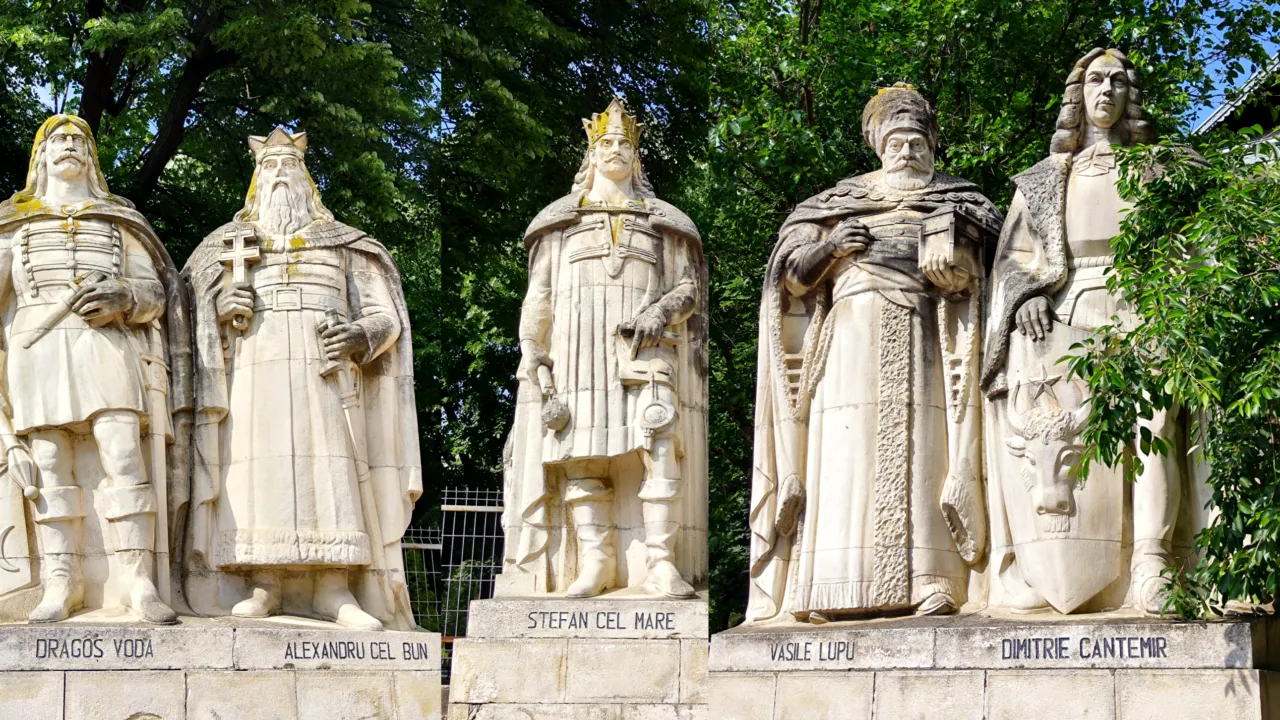Cei mai buni voievozi ai MOLDOVEI: Un youtuber pasionat de istorie a făcut un TIER-LIST