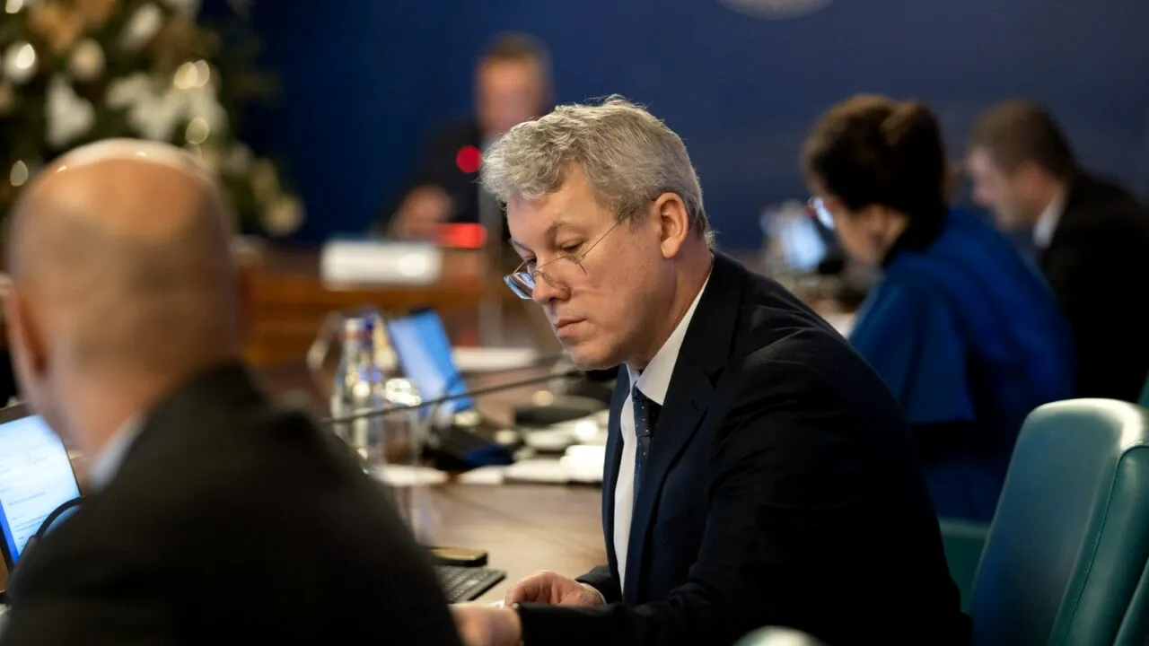 Proiecte de lege pentru modificarea Codului Penal şi a Codului de procedură penală, pe ordinea de zi a şedinţei de guvern de miercuri / Schimbările sunt propuse după deciziile CCR din ultimii zece ani