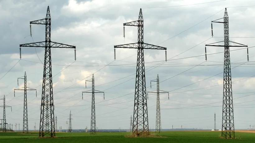 Românii consumă tot mai puțină energie electrică. Consumul de electricitate a scăzut cu 4,5% la trei luni